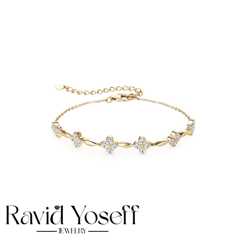Clover Luxury Moissanite Bracelet